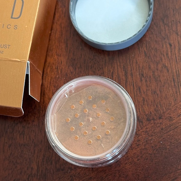 NIB ~ KAB Cosmetics Illuminating Dust in Golden Hour Highlighter Eyeshadow 5g - Picture 5 of 6